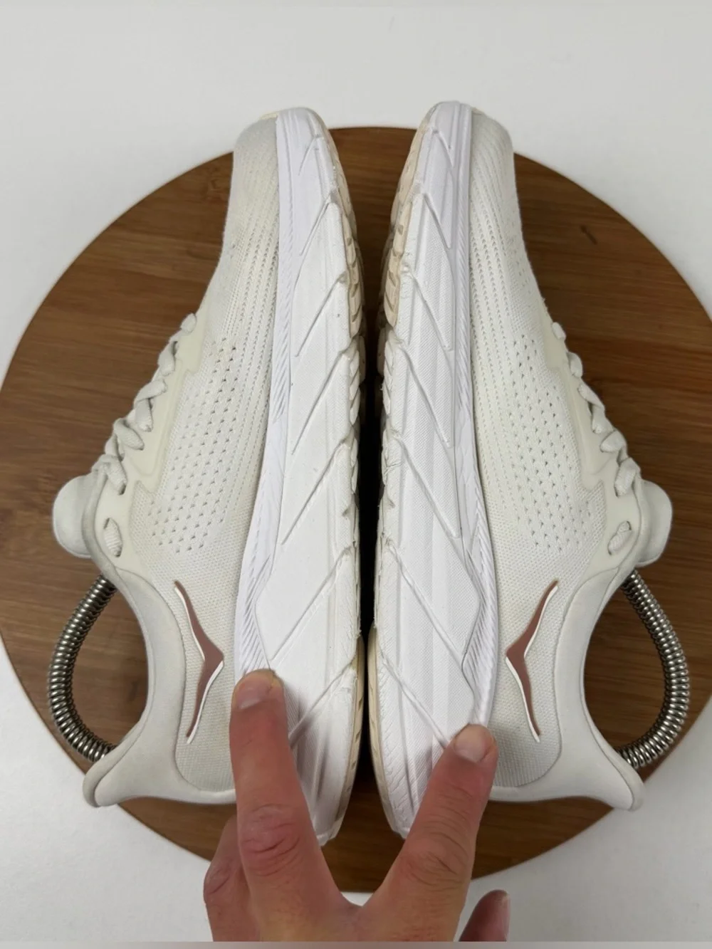 Hoka One One Arahi 7 Cream Running Shoes - Picture 7 of 10